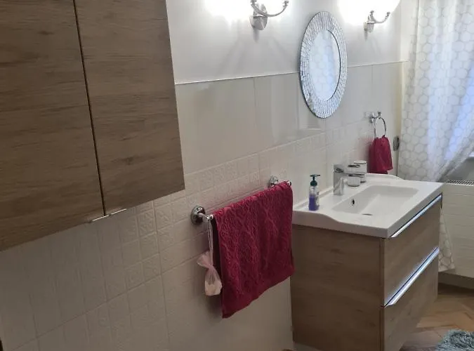 Pod Swierkami Apartman *